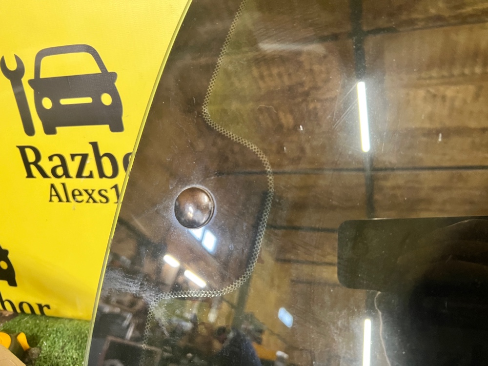 Стекло кузовное Lexus Lx 470 2005 J100