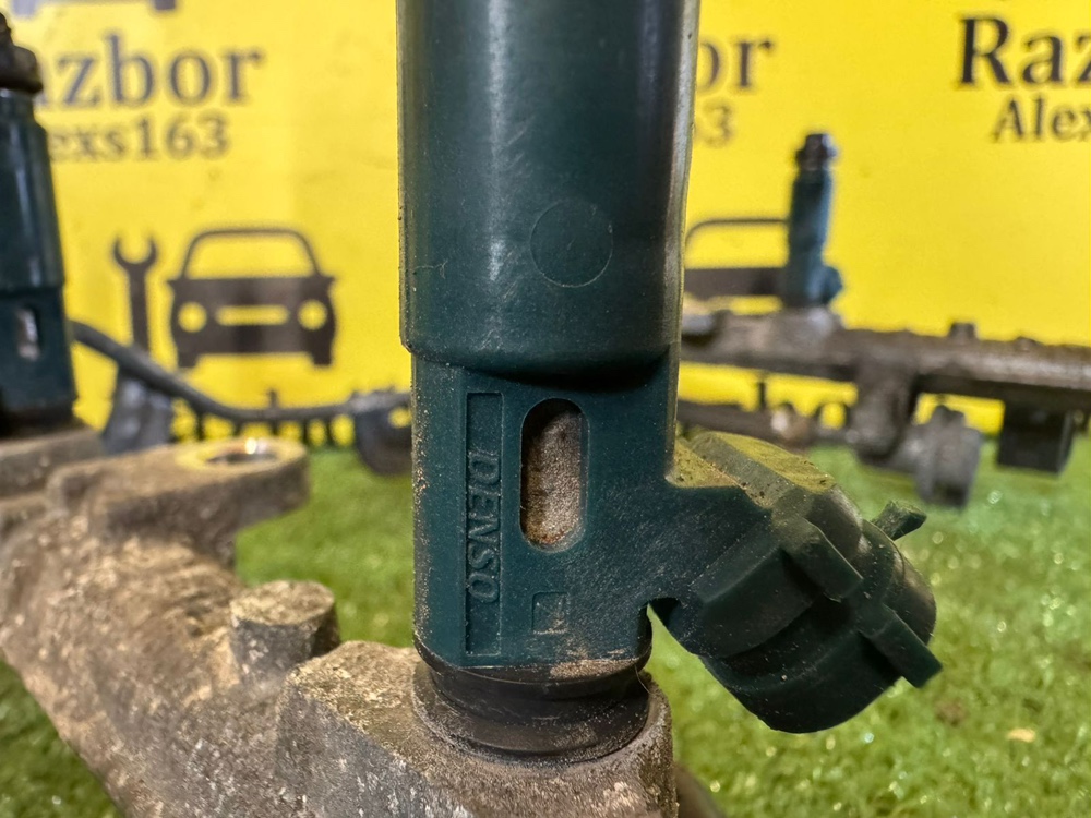 Форсунка топливная Lexus Lx 470 2005 J100