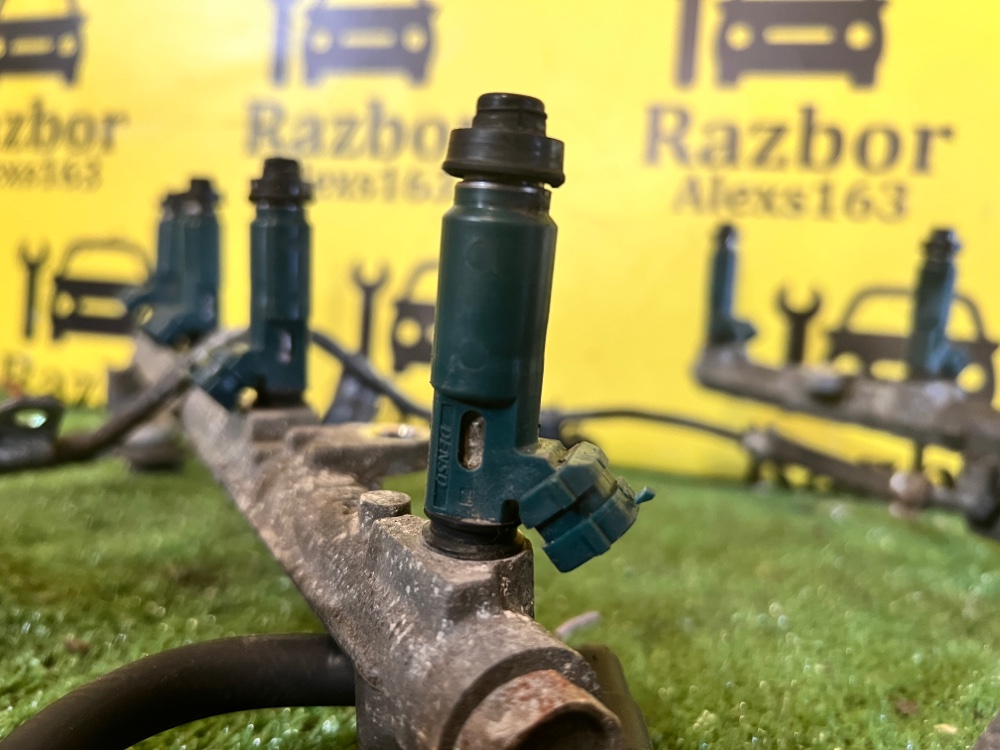 Форсунка топливная Lexus Lx 470 2005 J100