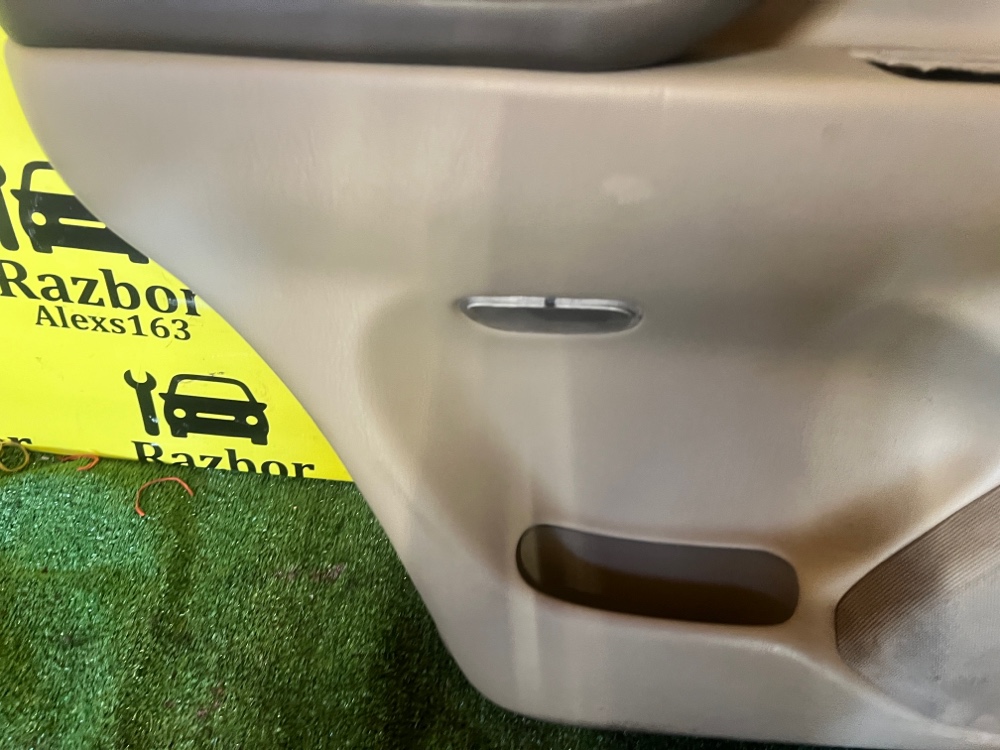 Обшивка двери Lexus Lx 470 2005 J100