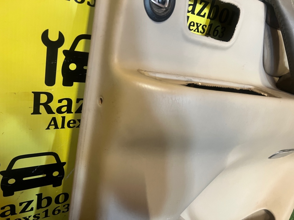 Обшивка двери Lexus Lx 470 2005 J100