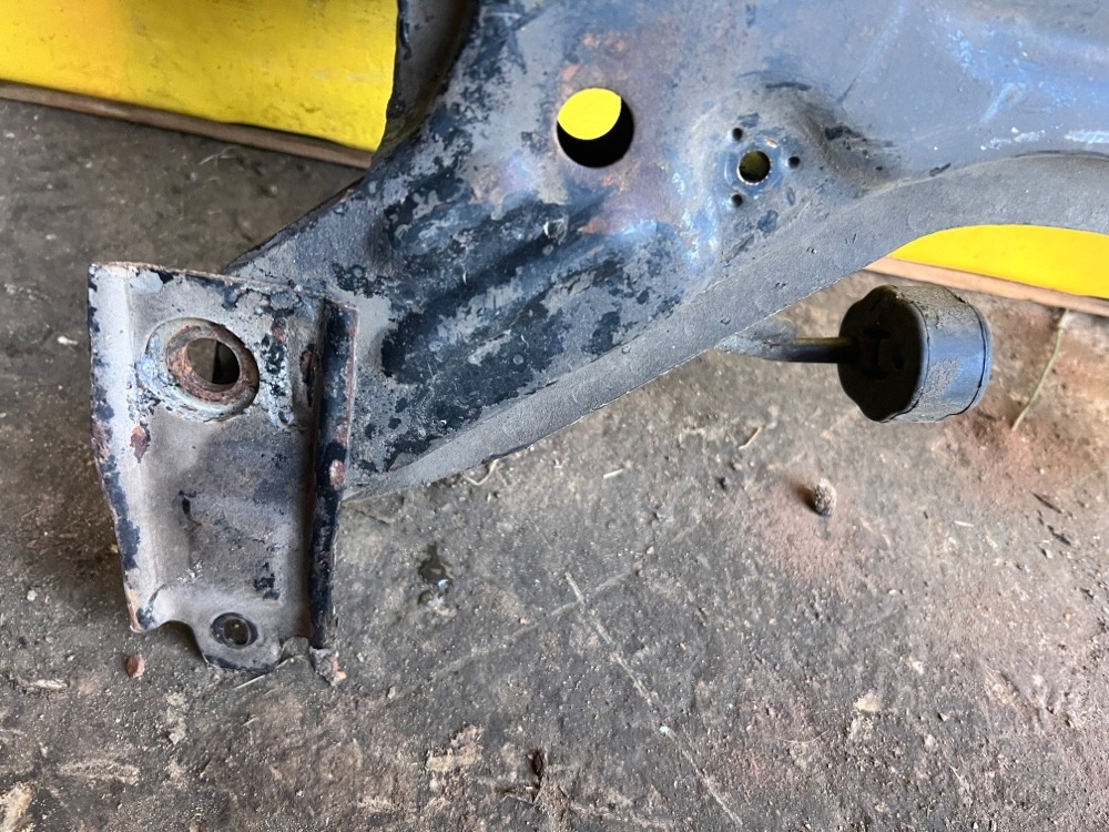 Подрамник Chery Amulet 2008 A15