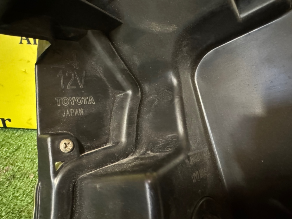 Фара Toyota Land Cruiser 2017 200