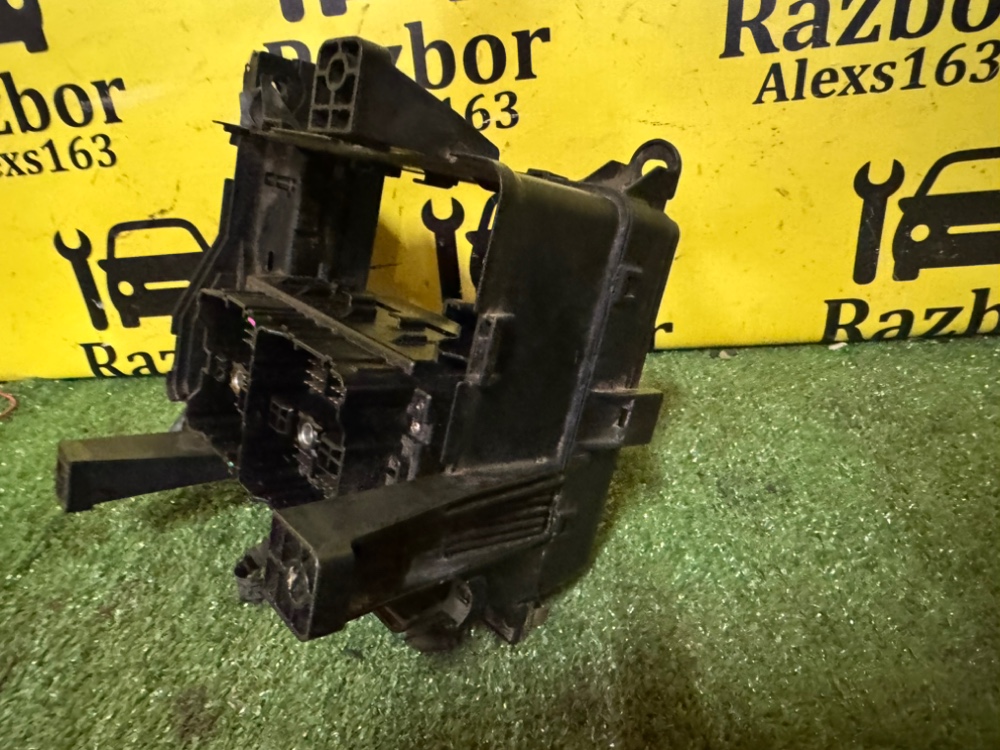 Блок предохранителей Lexus Lx 470 2005 J100