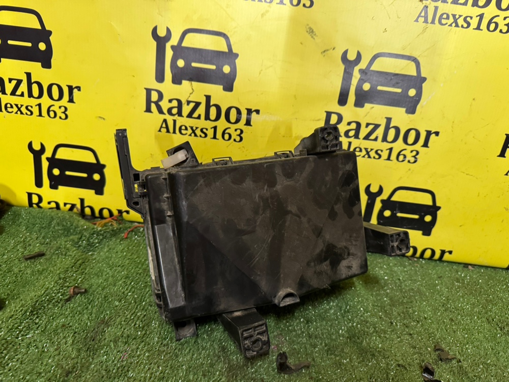 Блок предохранителей Lexus Lx 470 2001 J100