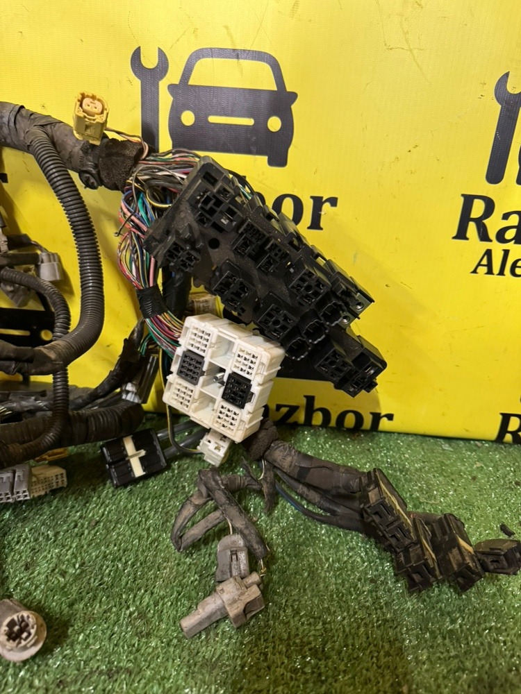 Подкапотная проводка Lexus Lx 470 2005 J100