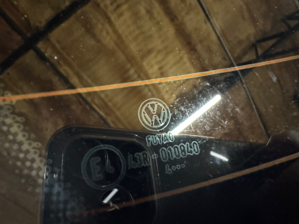 Стекло Volkswagen Polo 2014 5