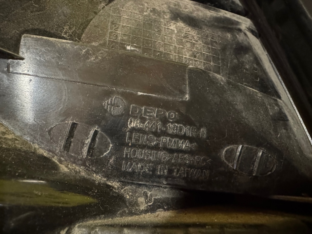 Фонарь Volkswagen Polo 2014 5