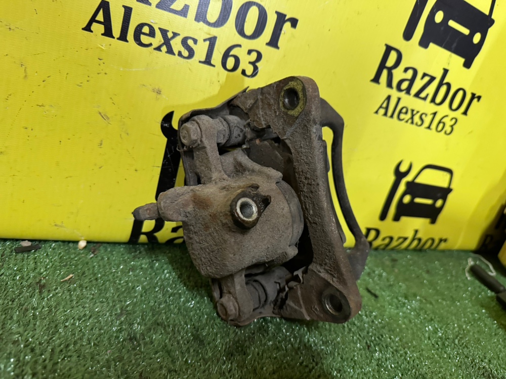 Суппорт Lexus Lx 470 2005 J100