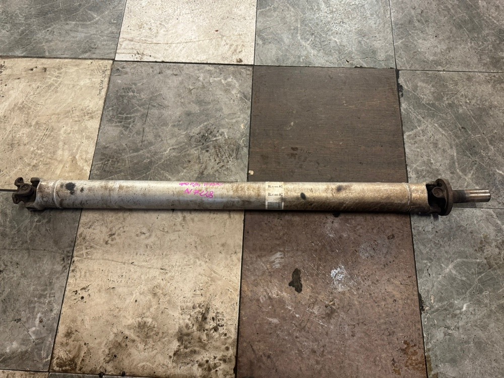 Карданный вал Ford F150 2012 Raptor