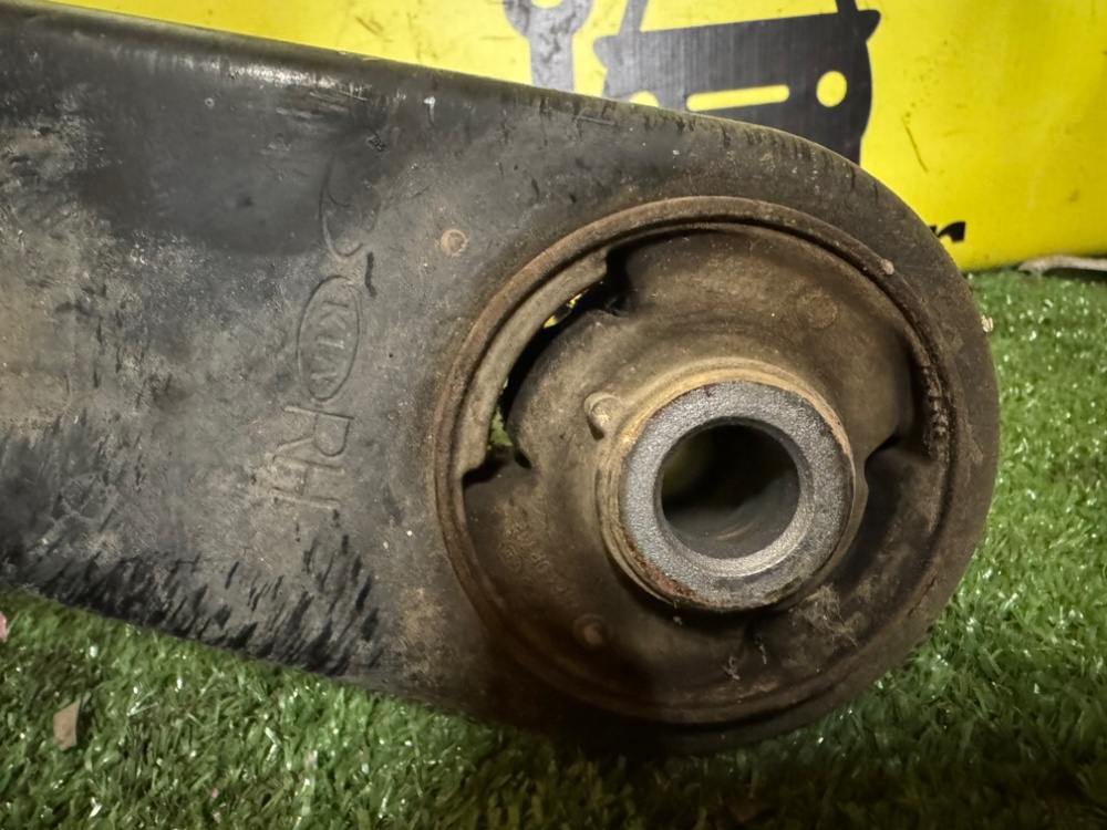 Рычаг Hyundai Solaris 2016 1