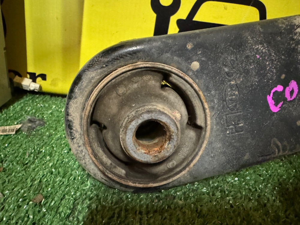 Рычаг Hyundai Solaris 2016 1