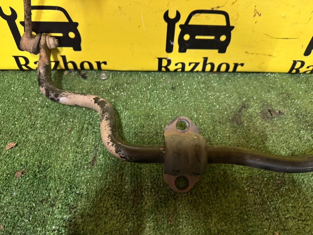 Стабилизатор Hyundai Solaris 2016 1