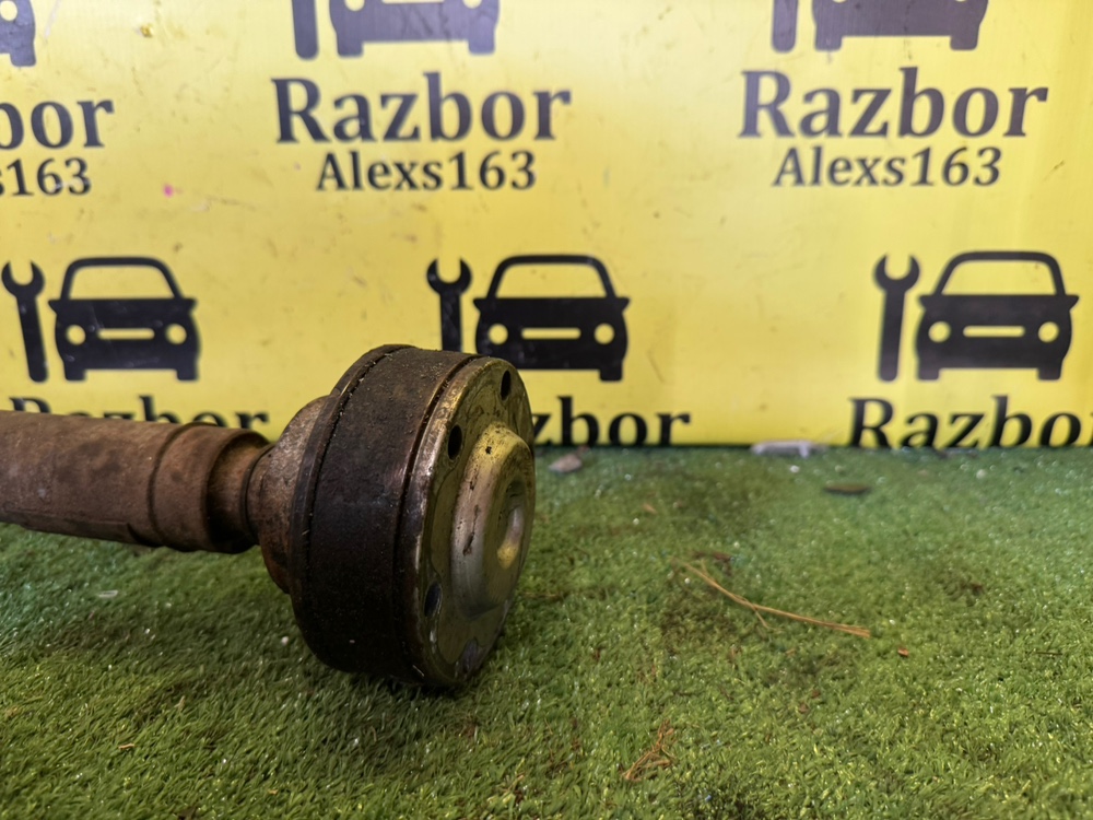 Карданный вал Ford F150 2012 Raptor