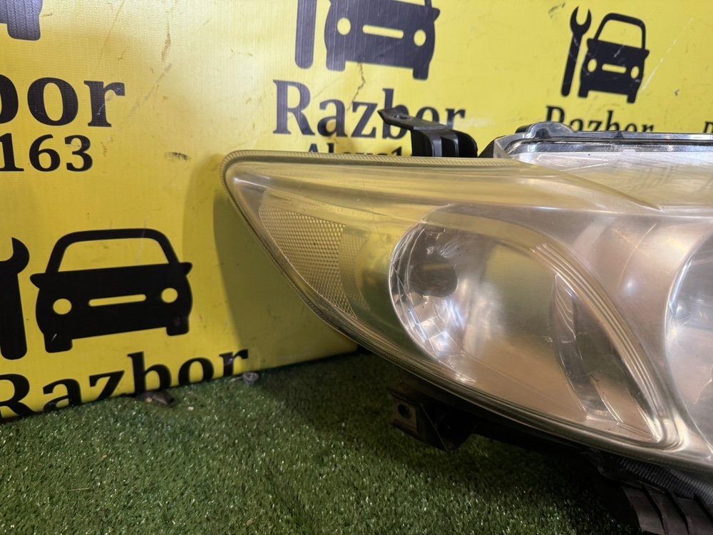 Фара Toyota Corolla 2008 E150
