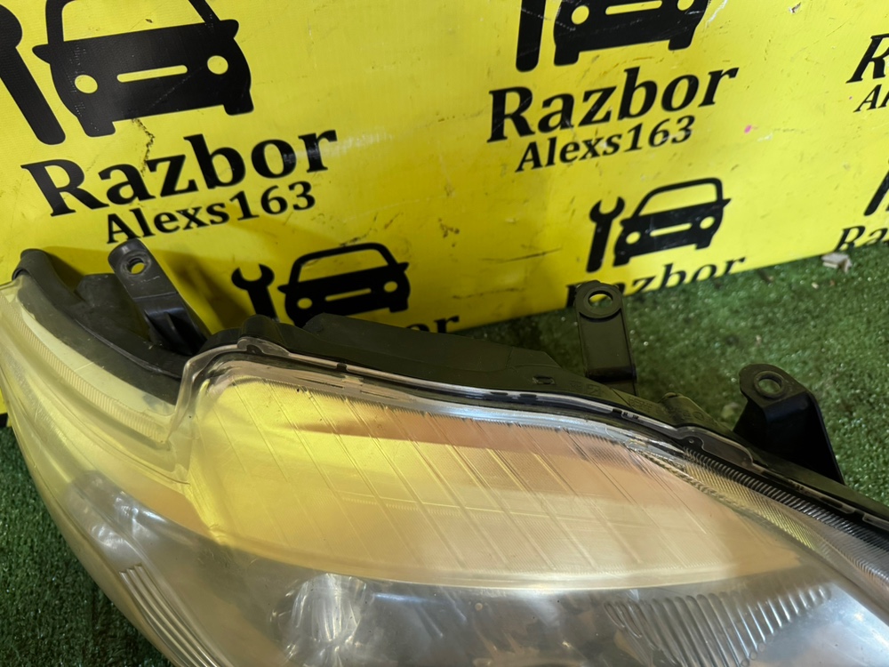 Фара Toyota Corolla 2008 E150