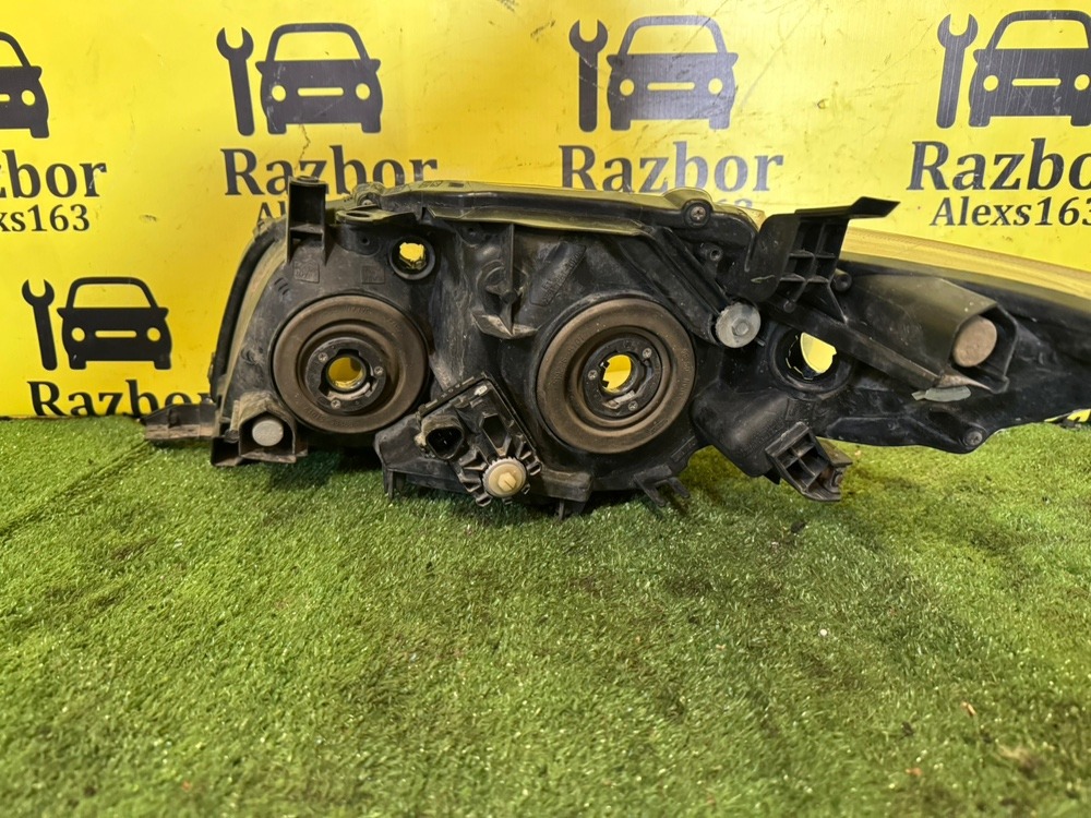 Фара Toyota Corolla 2008 E150