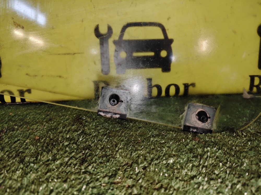 Стекло двери ВАЗ largus 2013 F90