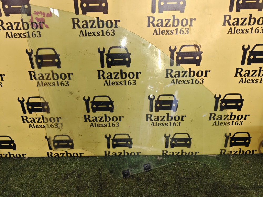 Стекло двери ВАЗ largus 2013 F90