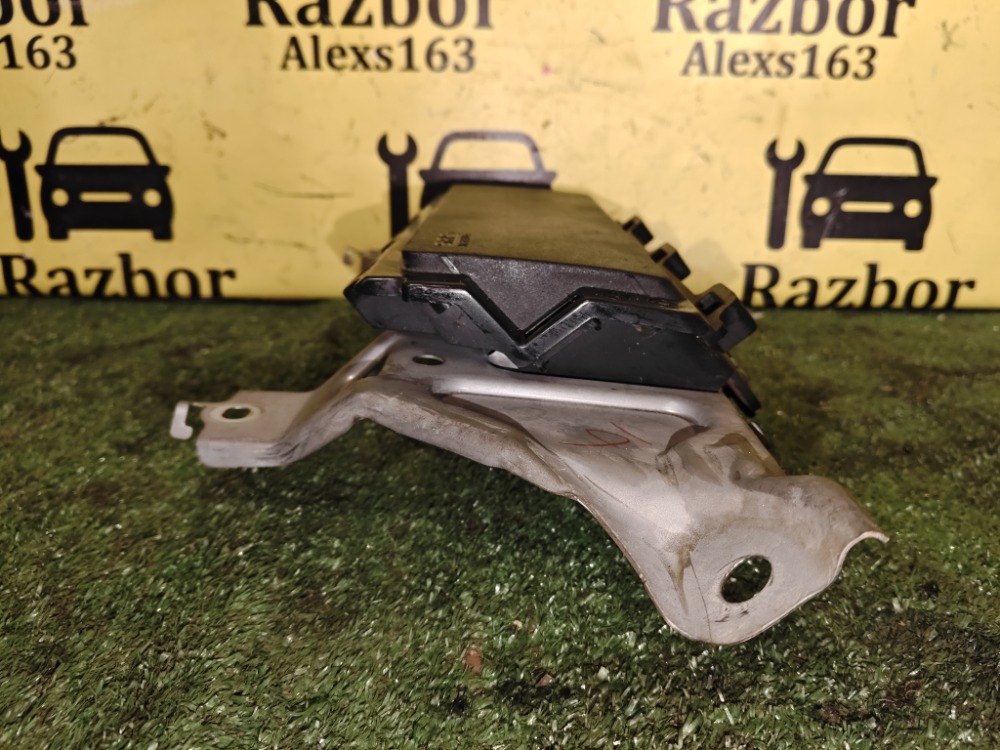 Подушка безопасности в колени Mitsubishi Lancer 2008 X