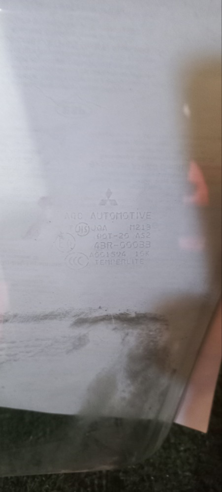 Стекло двери Mitsubishi Lancer 2008 X
