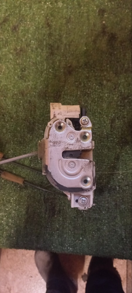 Замок двери Mitsubishi Lancer 2008 X