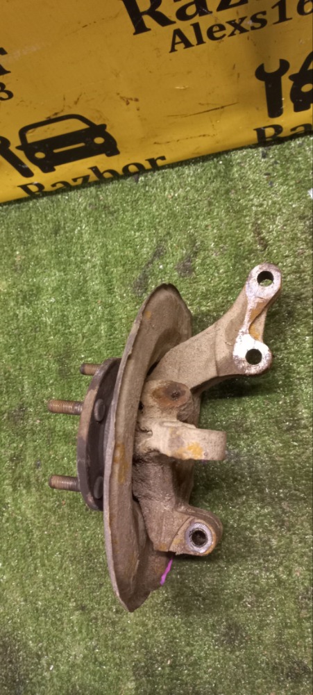 Кулак поворотный Mitsubishi Lancer 2008 X