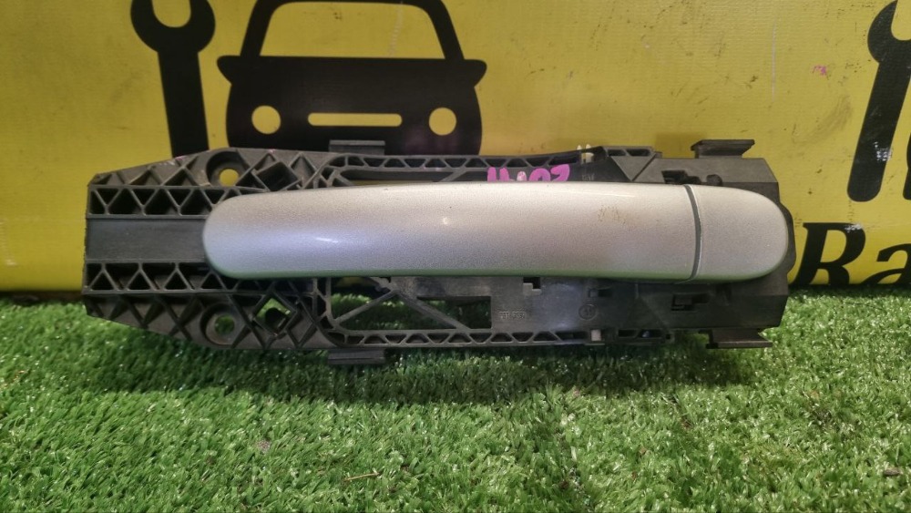 Ручка двери Volkswagen Polo 2014 5