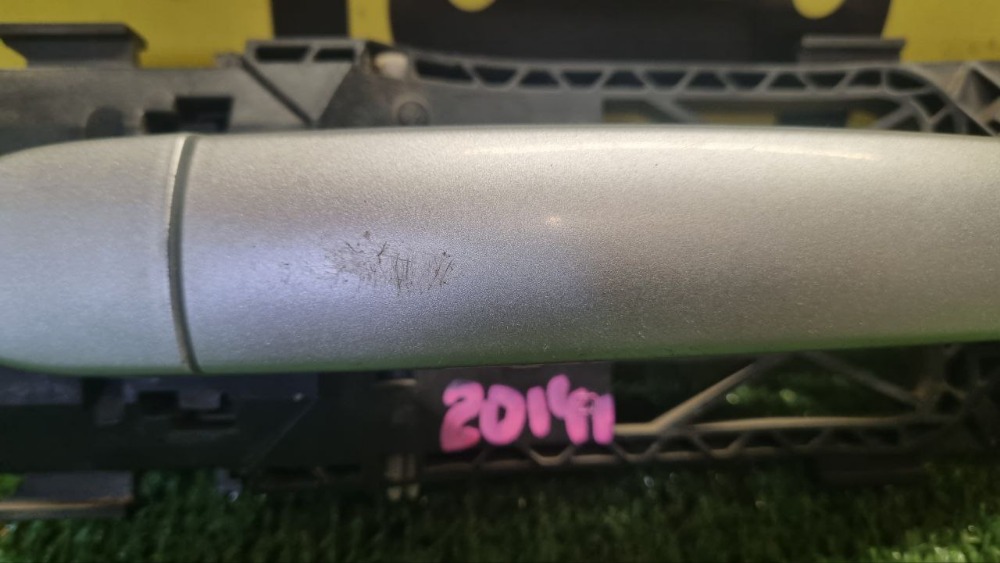 Ручка двери Volkswagen Polo 2014 5