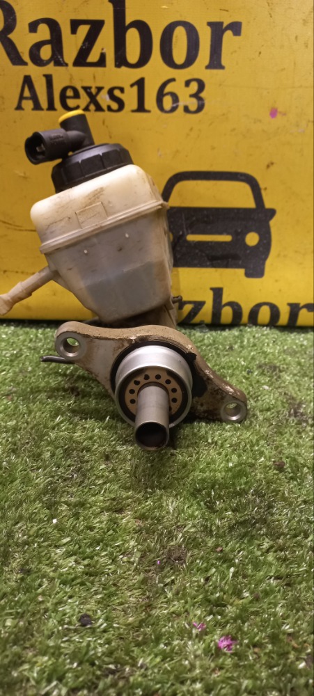 Главный тормозной цилиндр Lada largus 2013