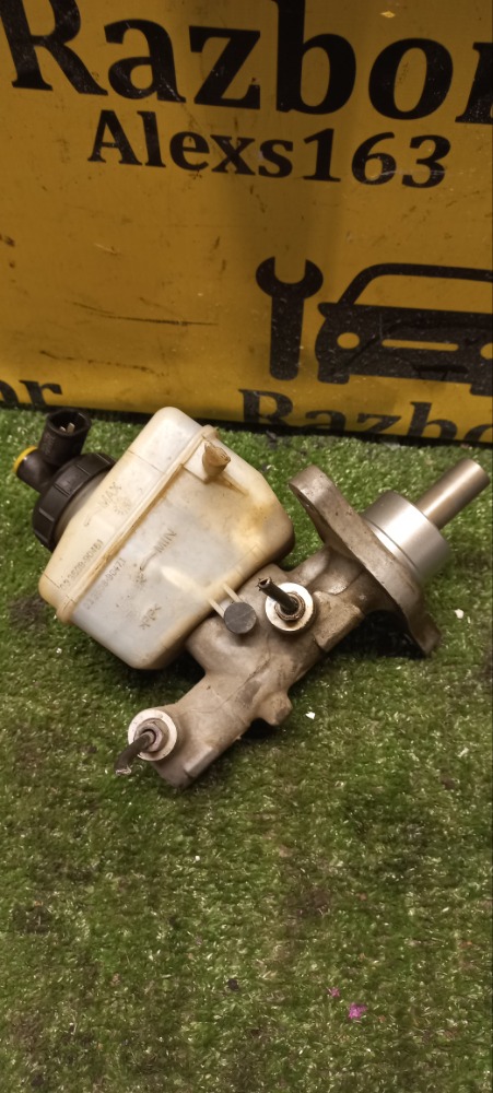 Главный тормозной цилиндр Lada largus 2013