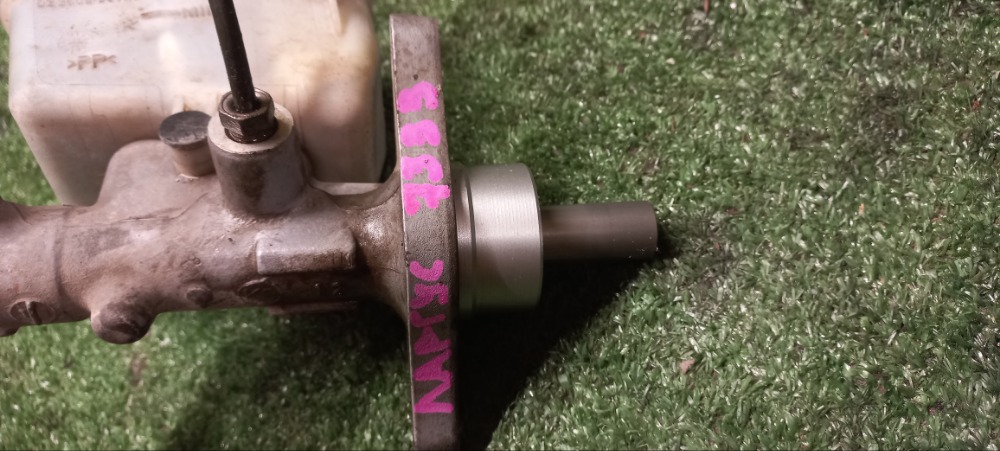 Главный тормозной цилиндр Lada largus 2013