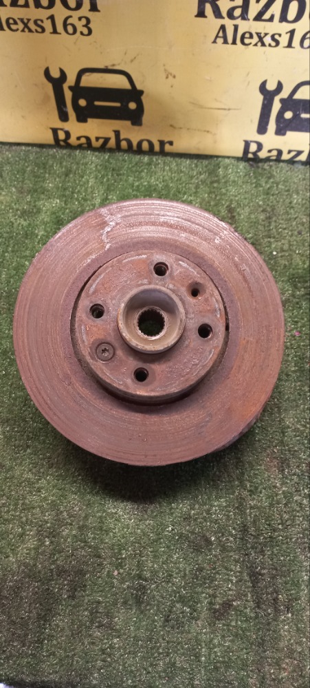 Поворотный кулак lada largus 2013