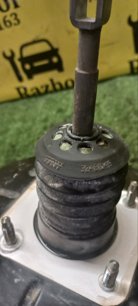 Вакуумник Lada XRAY 2018 хетчбек 5-дверный