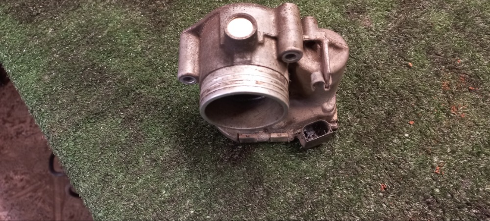 Дроссельная заслонка LADA Niva 2013 21214