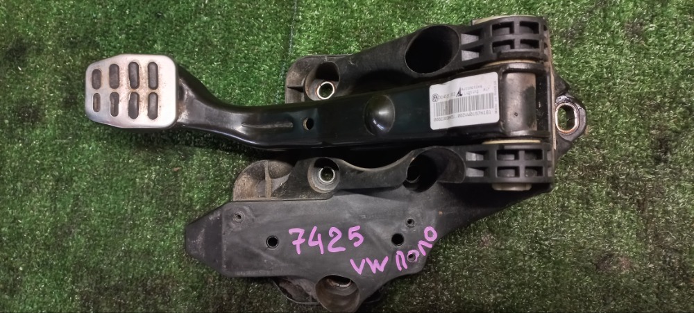 Педаль тормоза VOLKSWAGEN Polo 2014