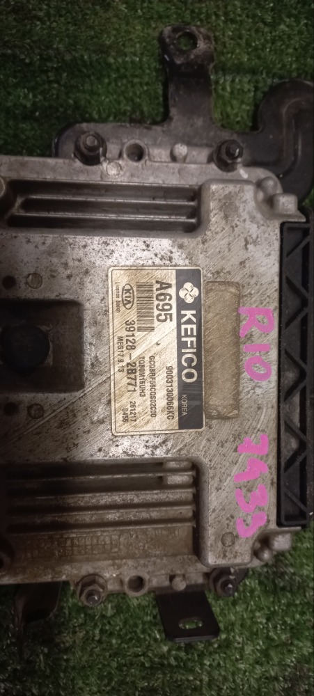 Блок управления ДВС Kia Rio 3 2017 седан