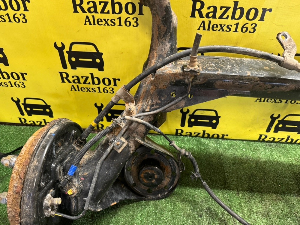 Балка Kia Rio 3 2017 седан