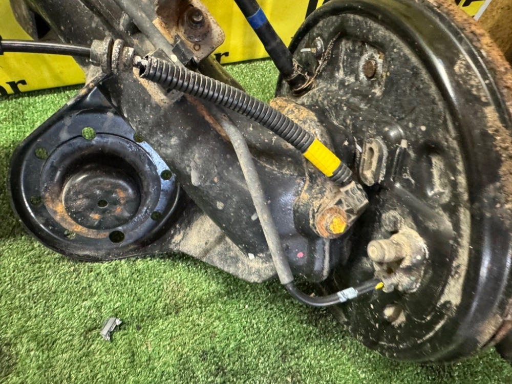 Балка Kia Rio 3 2017 седан