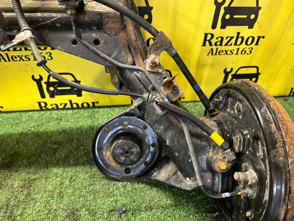 Балка Kia Rio 3 2017 седан