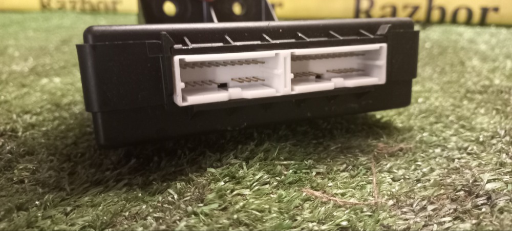 Блок управления центральным замком Kia Rio 3 2017 седан