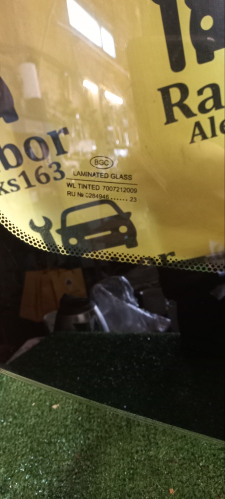 Лобовое стекло Kia Rio 3 2017 седан