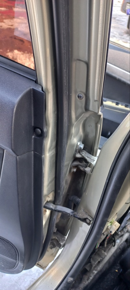 Задняя левая дверь Mitsubishi Lancer 2008 X