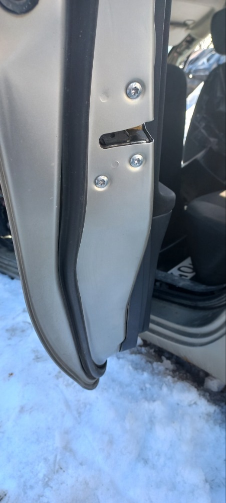 Задняя левая дверь Mitsubishi Lancer 2008 X