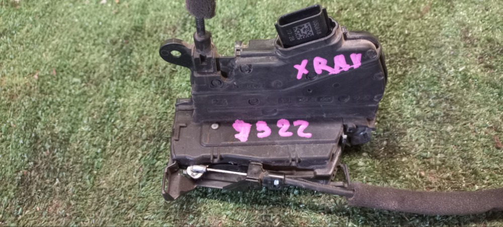 Замок двери Lada XRAY 2018 хетчбек 5-дверный