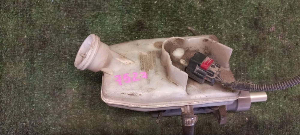 Главный тормозной цилиндр Ford Transit 2003