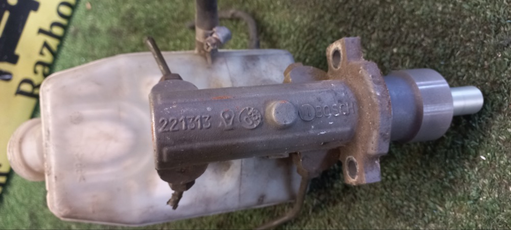 Главный тормозной цилиндр Ford Transit 2003