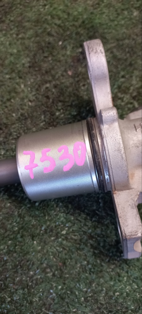 Главный тормозной цилиндр Audi A8