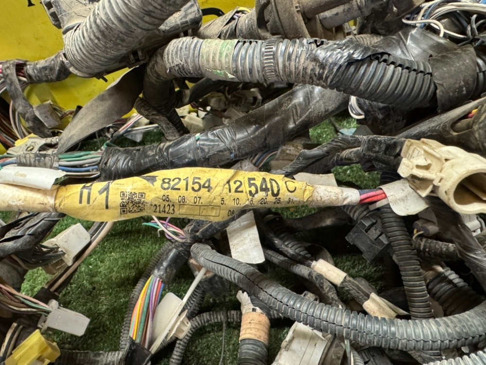 Подкапотная проводка Toyota Land Cruiser Prado 2011 150