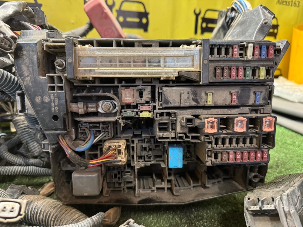 Подкапотная проводка Toyota Land Cruiser Prado 2011 150